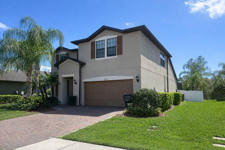 Property Photo: 2515 Sherman Oak Drive FL 34289