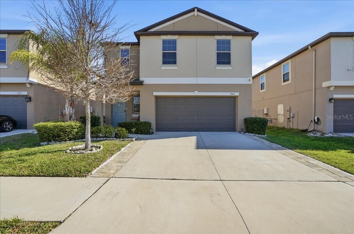Property Photo:  9513 Channing Hill Drive  FL 33573 