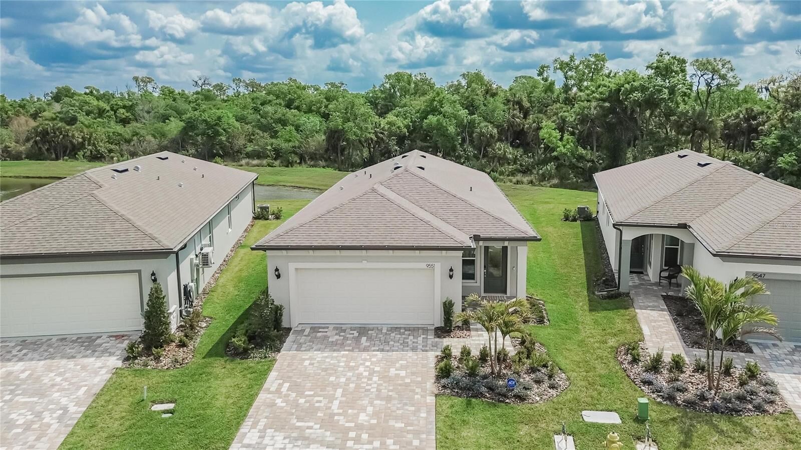 Property Photo:  9551 Coastline Way  FL 34221 