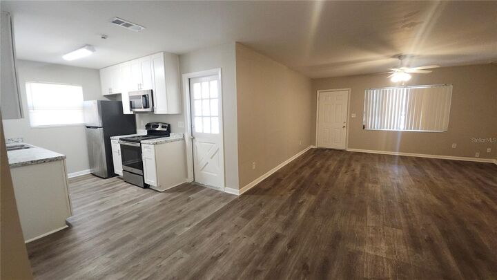 Property Photo:  908 Westmore Avenue  FL 33510 