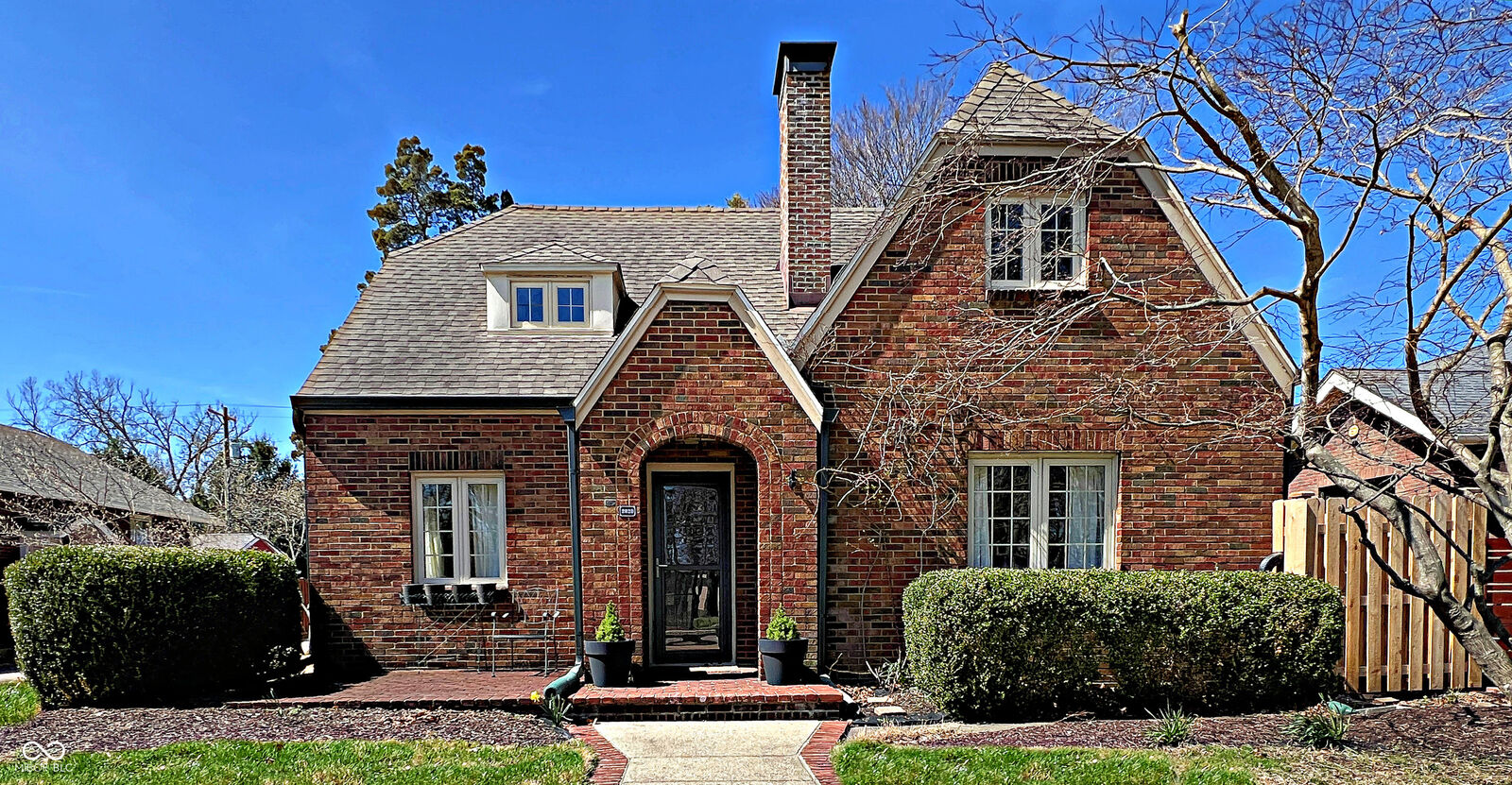 Property Photo: 2020 Lafayette Avenue IN 47201