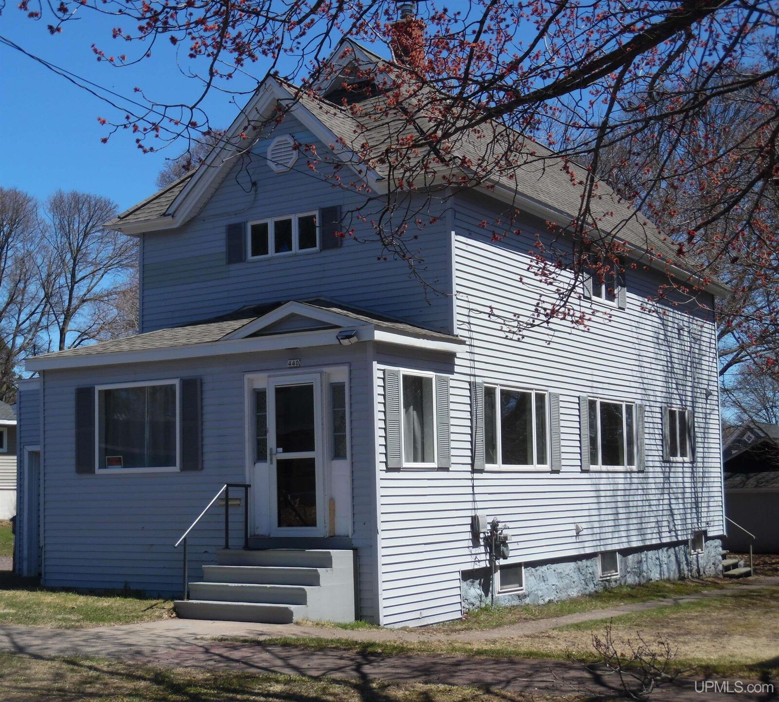 Property Photo: 440 Kearsarge Street MI 49913