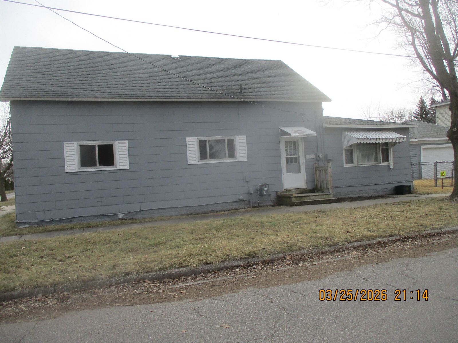 Property Photo:  1301 S Chilson Street  MI 48706 