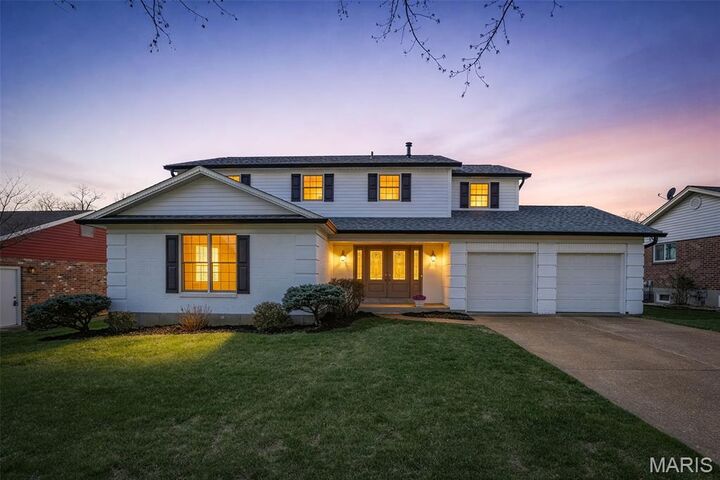 Property Photo:  5150 Olde Silver Place  MO 63128 