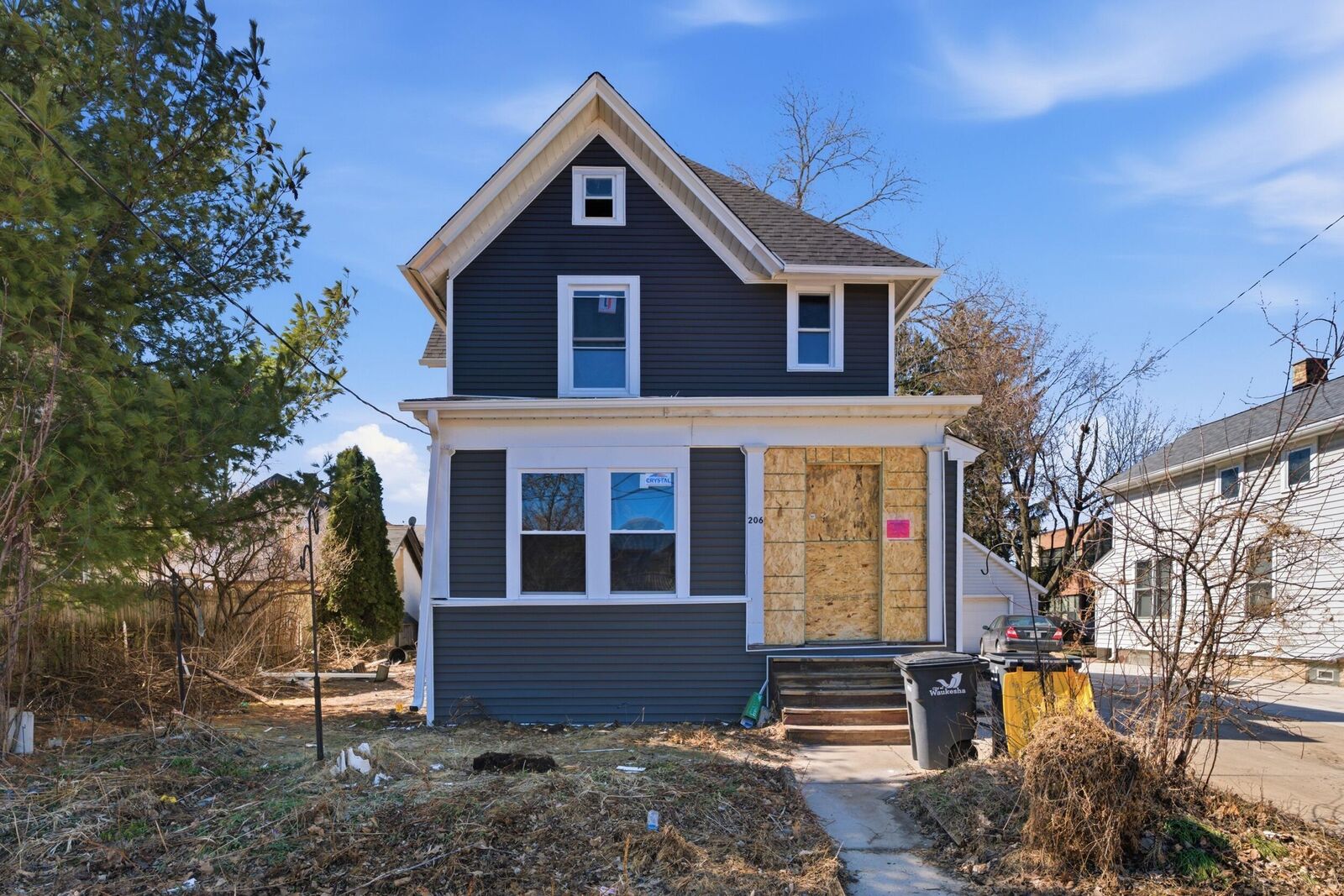 Property Photo:  206 Maple Ave  WI 53186 