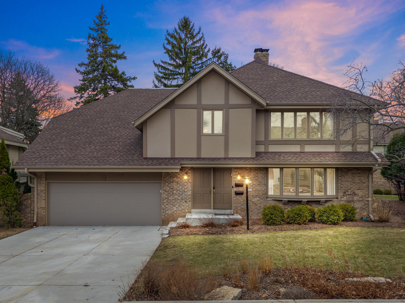 Property Photo:  3111 E Hampshire St  WI 53211 