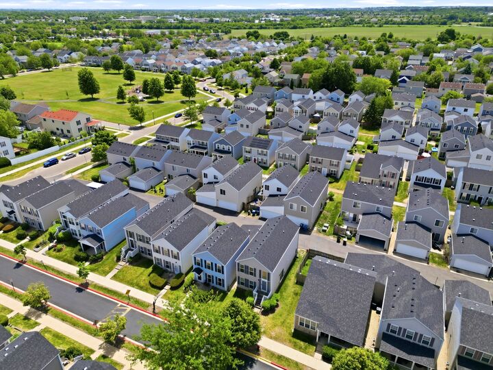 Property Photo:  1637 Linden Park Lane  IL 60504 