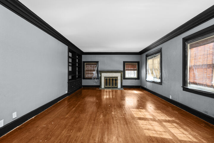 Property Photo:  1012 5th Avenue S  IA 52732 