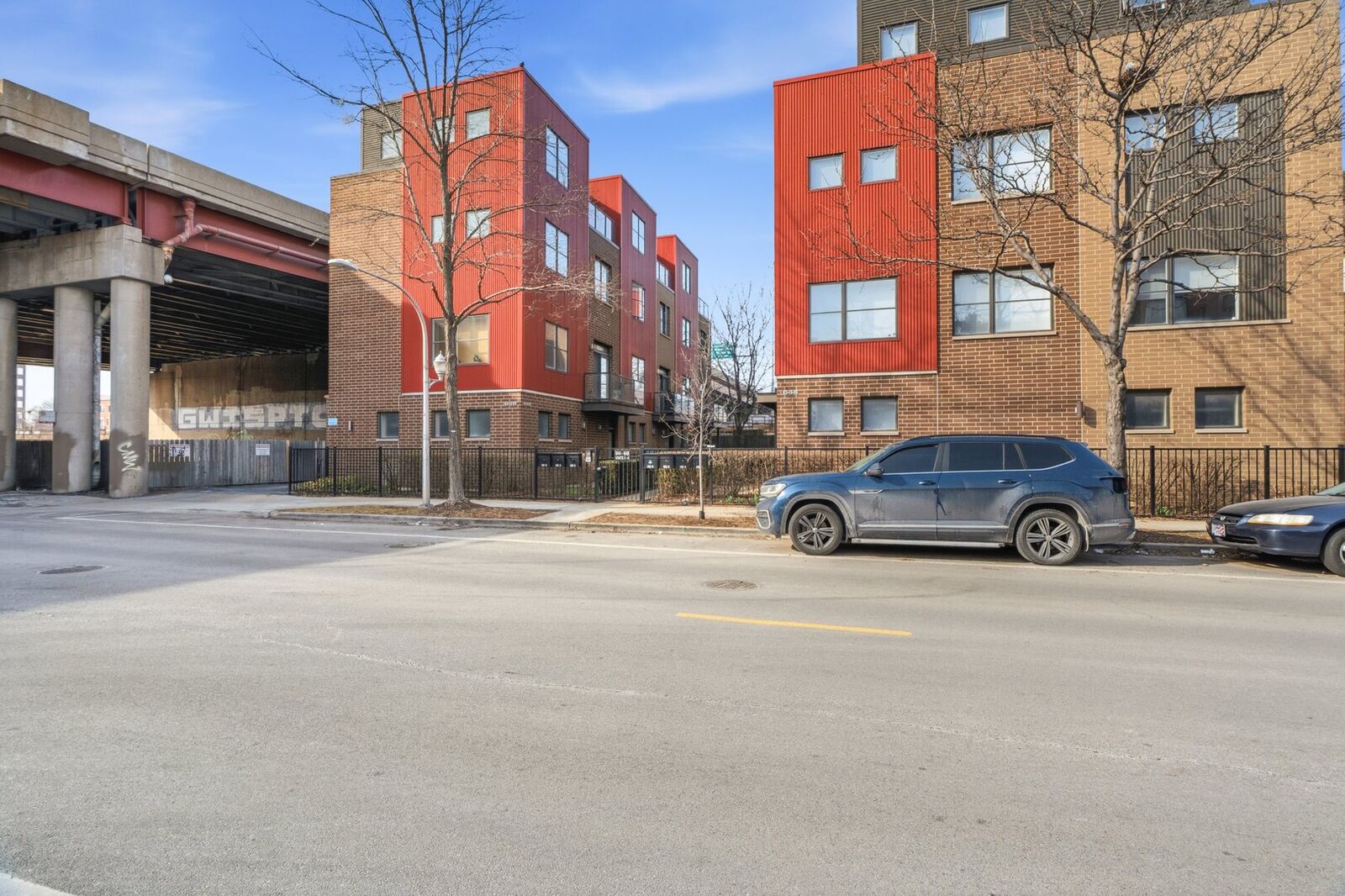 Property Photo:  648 W 16th Street 2  IL 60616 
