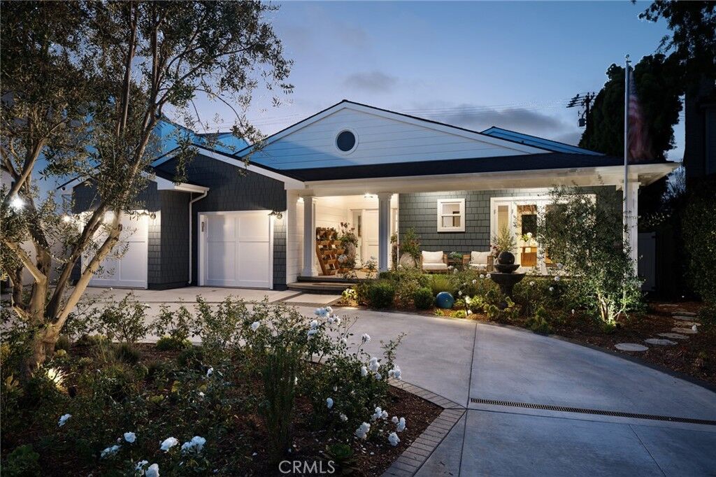 Property Photo:  519 Signal Road  CA 92663 