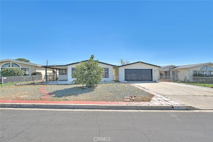 Property Photo: 44591 Springwood CA 92544