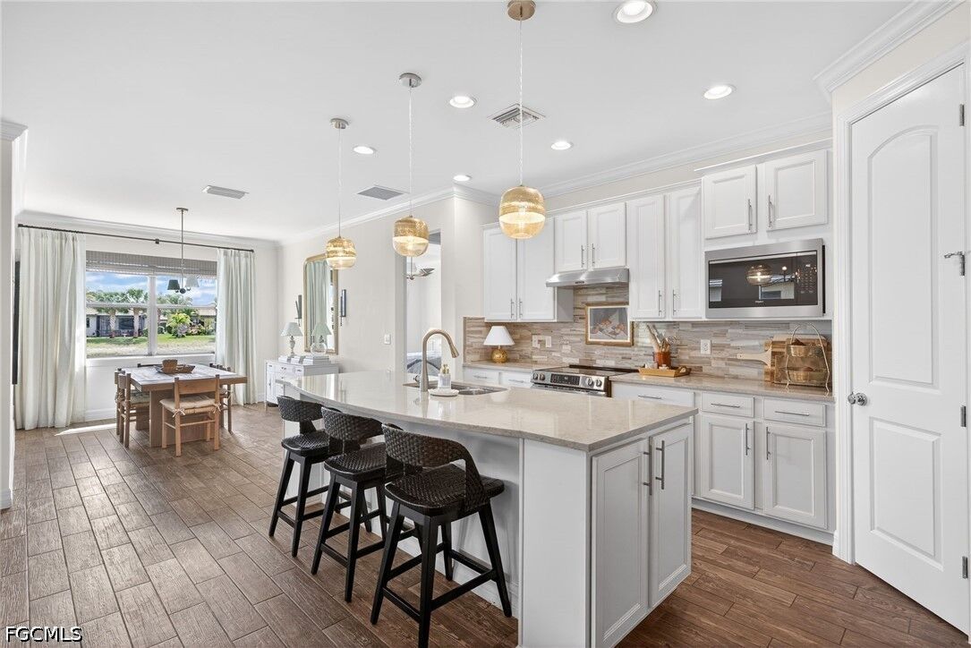 Property Photo: 10825 Dennington Road FL 33913