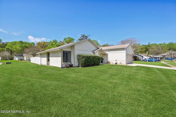 Property Photo:  2184 Aztec Drive W  FL 32246 