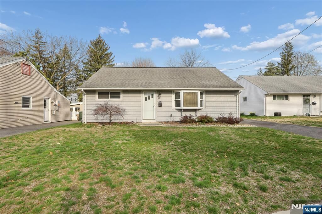 Property Photo: 478 Riverside Terrace NJ 07070