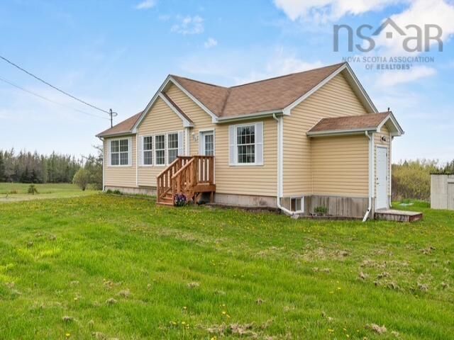 Property Photo: 3369 Highway 215 NS B0N 2R0