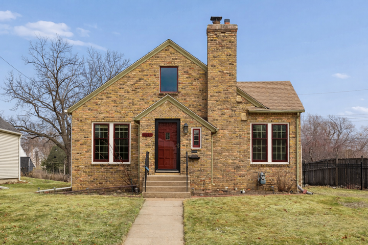 Property Photo:  2227 Roosevelt Street NE  MN 55418 