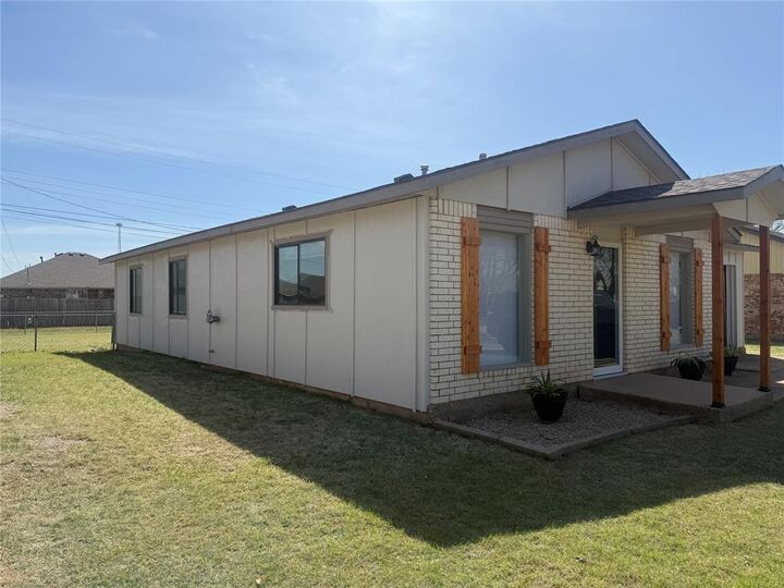 Property Photo: 404 Mercury OK 73521