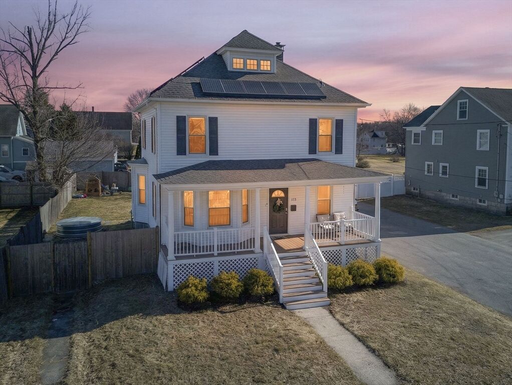 Property Photo:  173 Greenmont Ave  MA 01826 