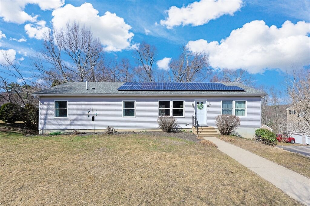 Property Photo: 17 Keryn Ct MA 01588