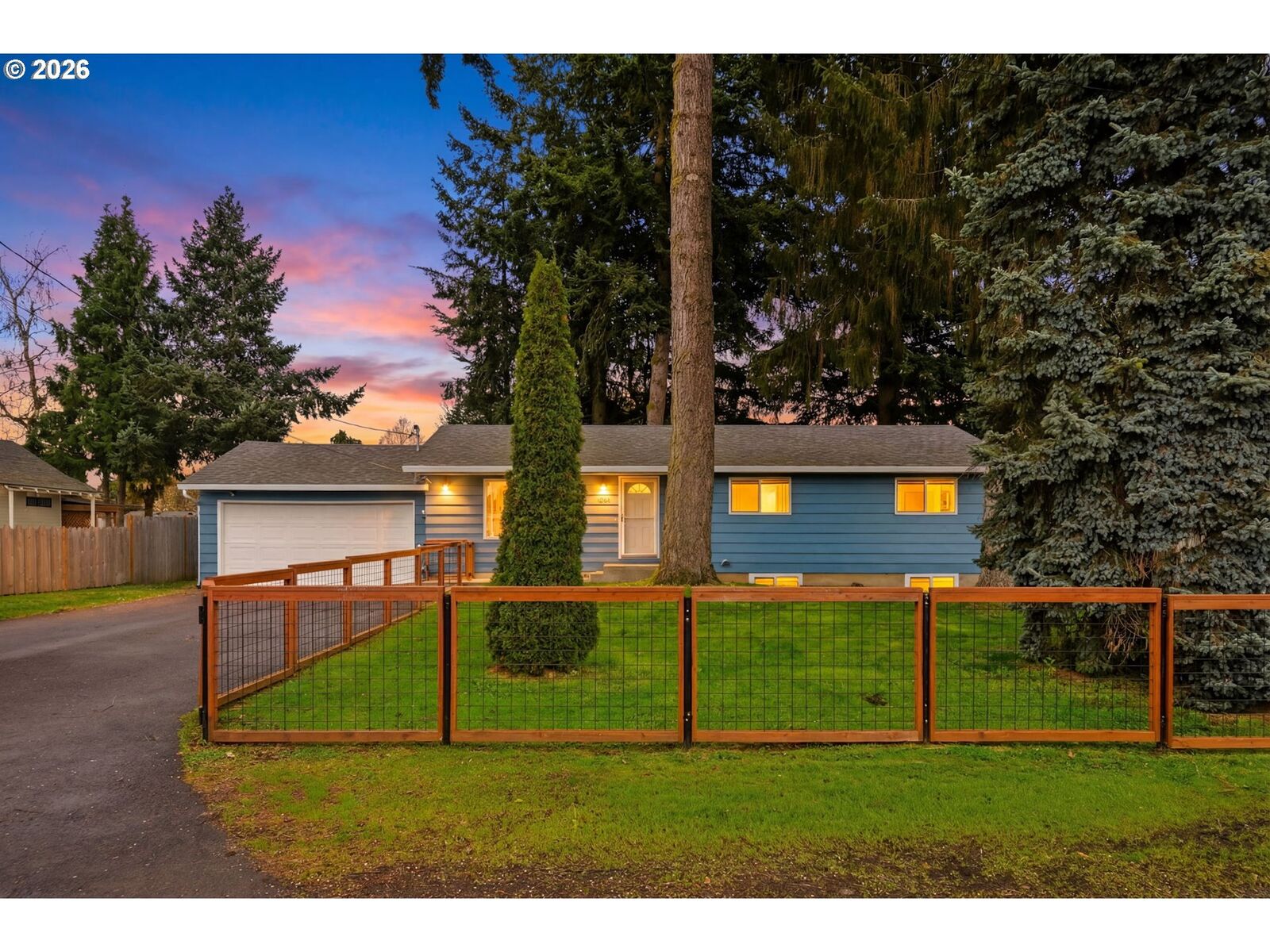 Property Photo:  5401 NW Lincoln Ave  WA 98663 