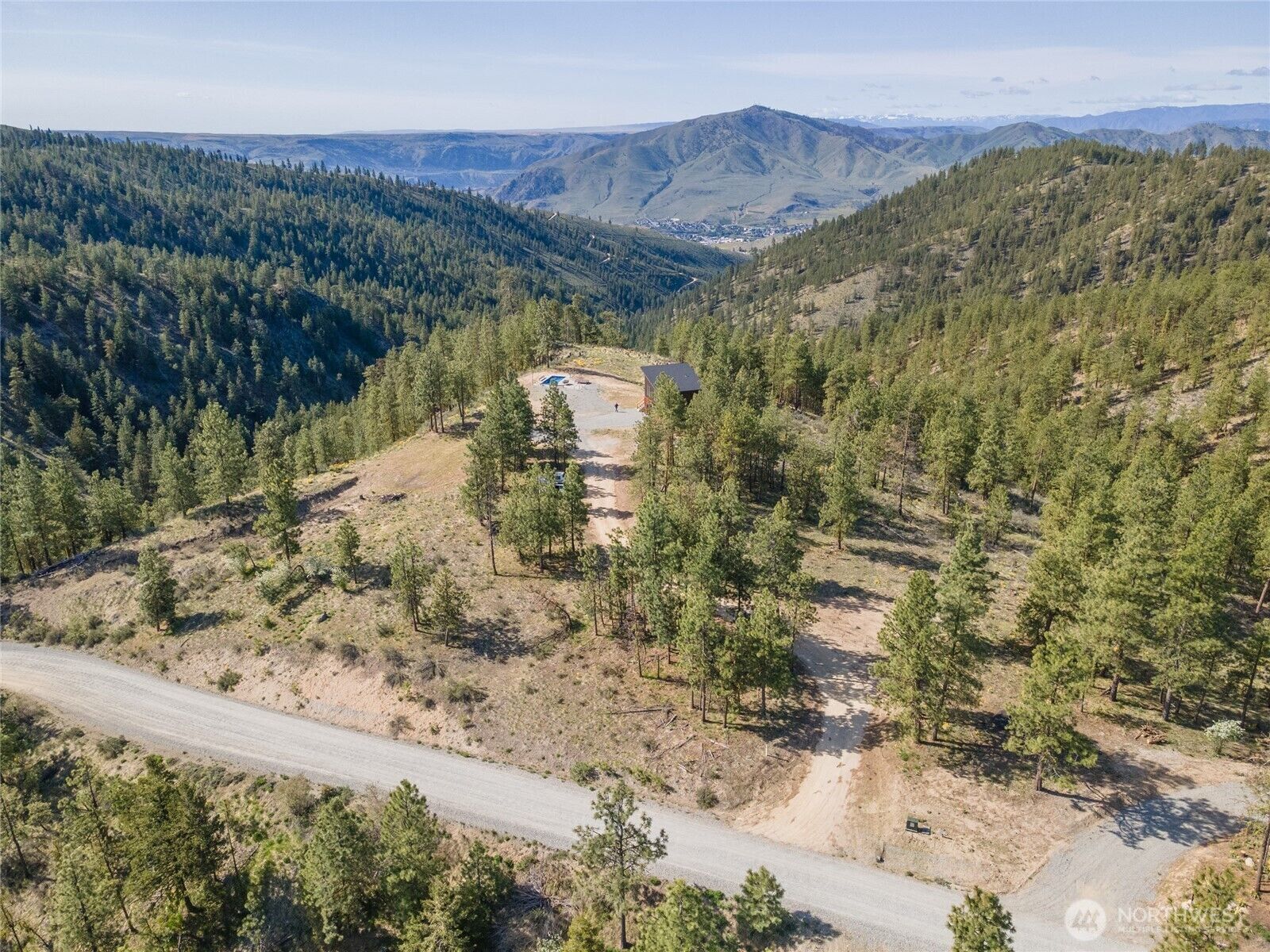 Property Photo: 317 Cottontail Lane WA 98816