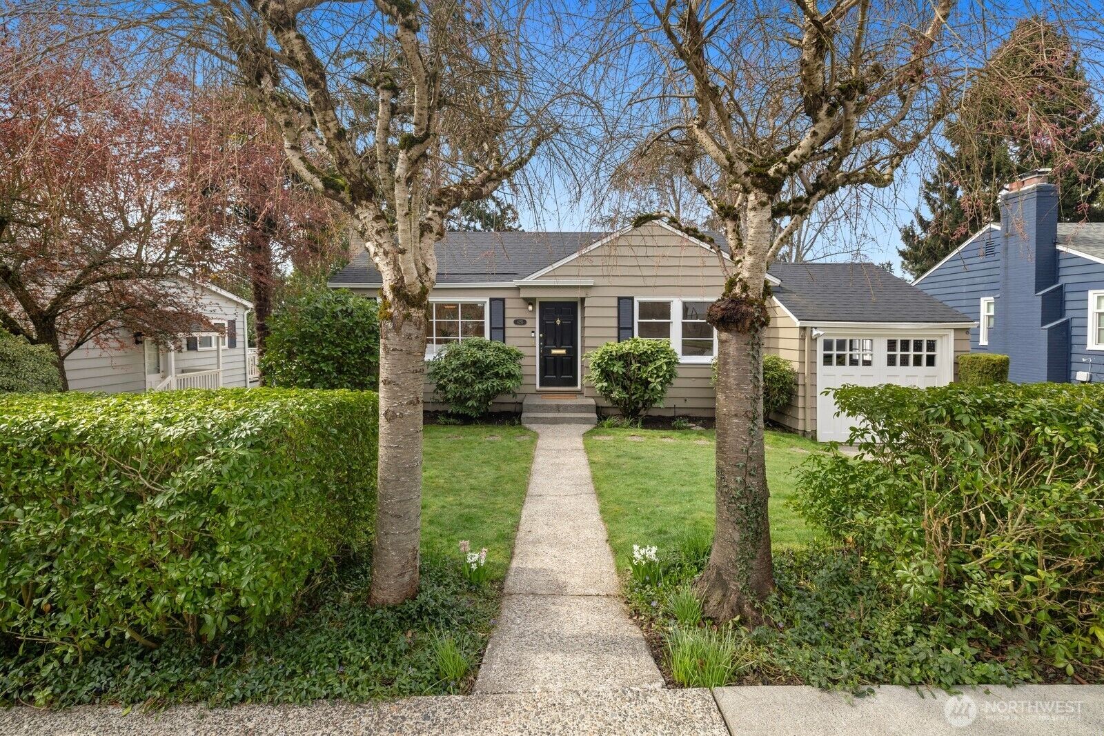 Property Photo: 6251 Vassar Avenue NE WA 98115