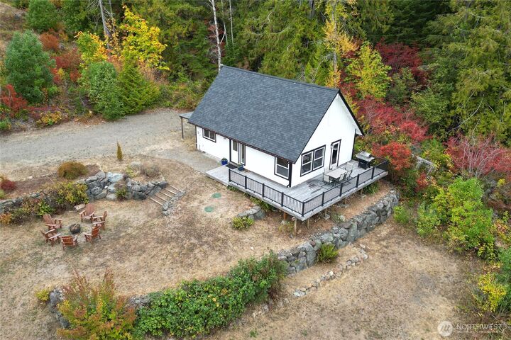 Property Photo:  304292  Highway 101  WA 98320 