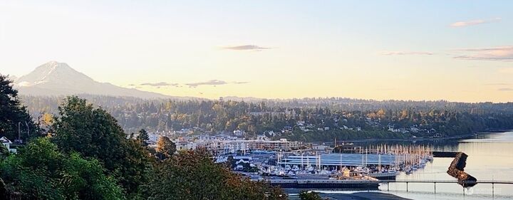 Property Photo:  21553  1st Court S  WA 98198 