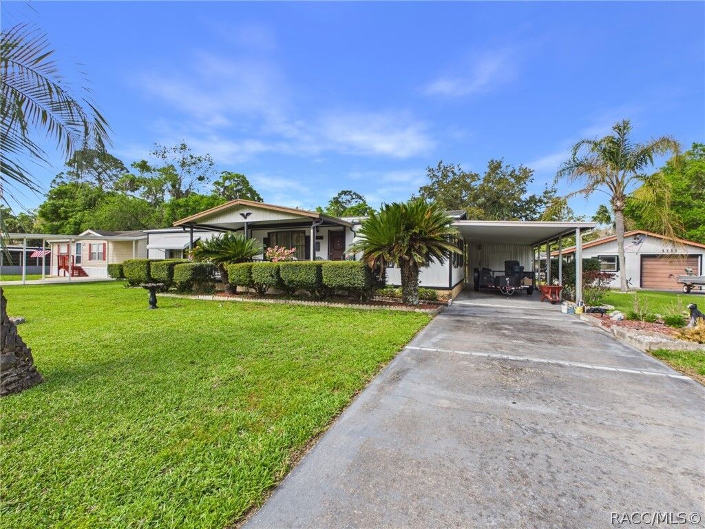 Property Photo:  2588 N Lantern Terrace  FL 34442 