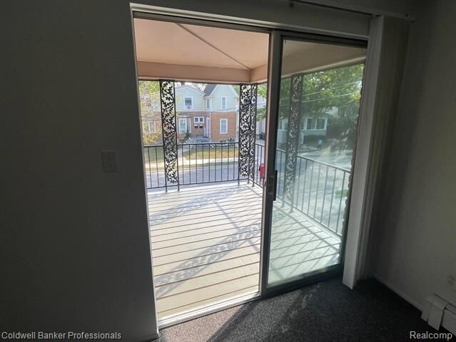 Property Photo:  620 E Lincoln Avenue 9  MI 48067 