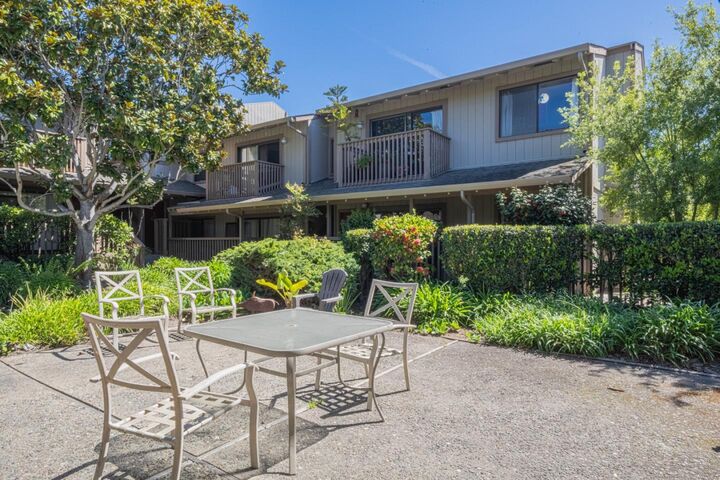 Property Photo:  515 Ramona Court 1  CA 93940 