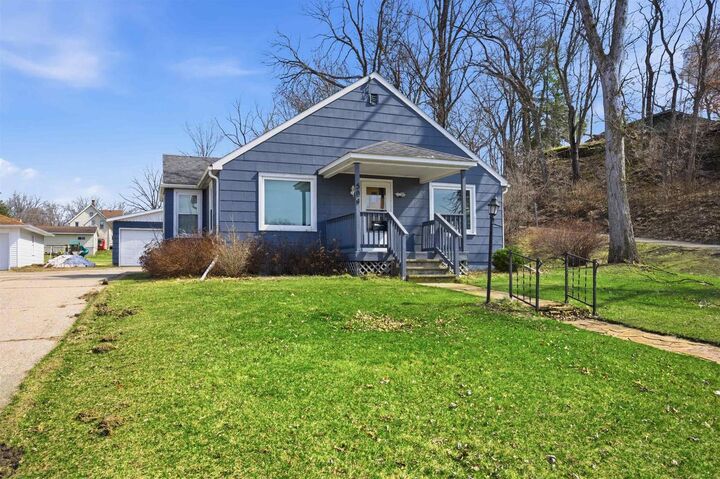 Property Photo:  504 North Webb Avenue  WI 53959 