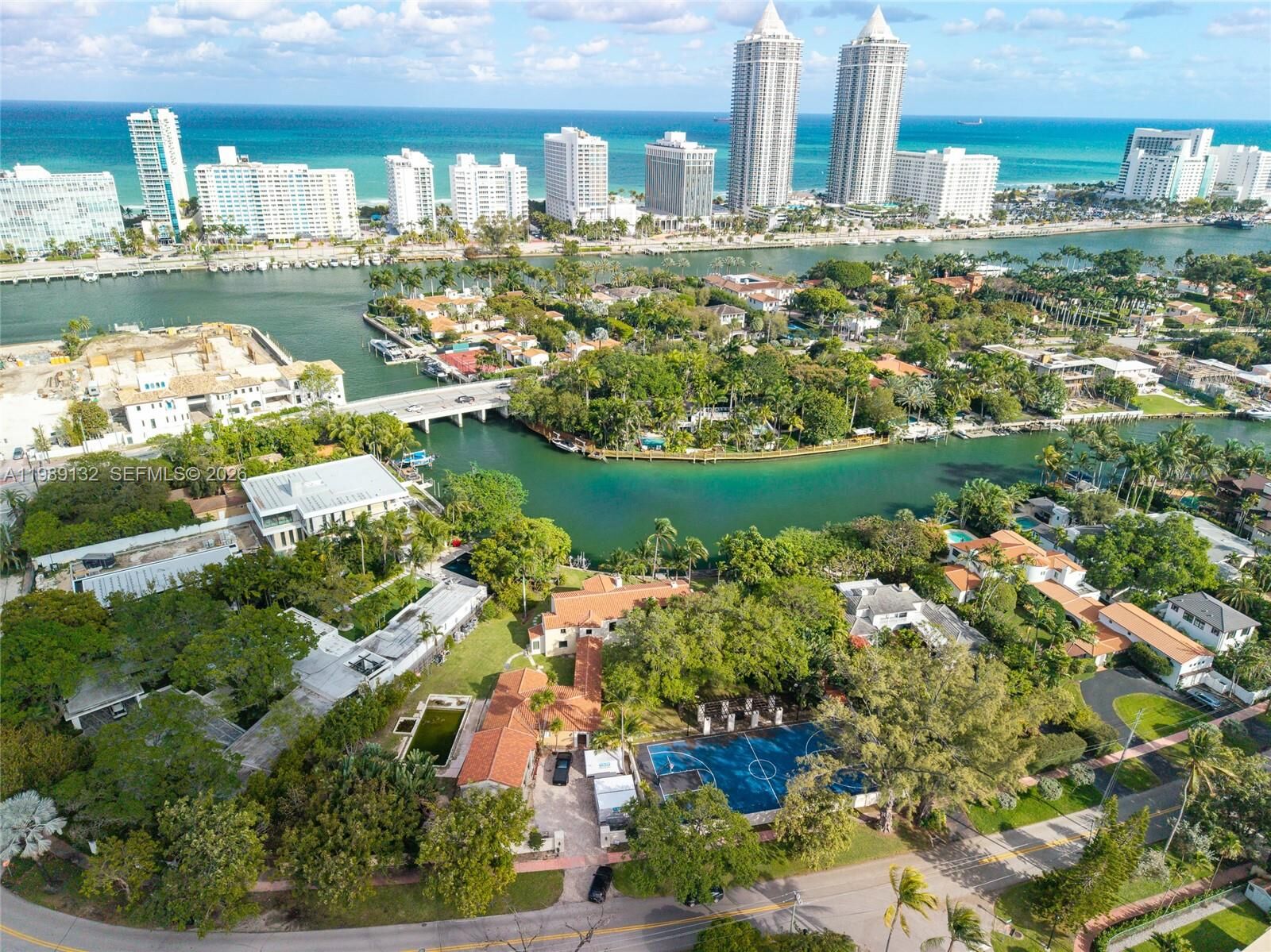 Property Photo:  5005 Lakeview Dr  FL 33140 