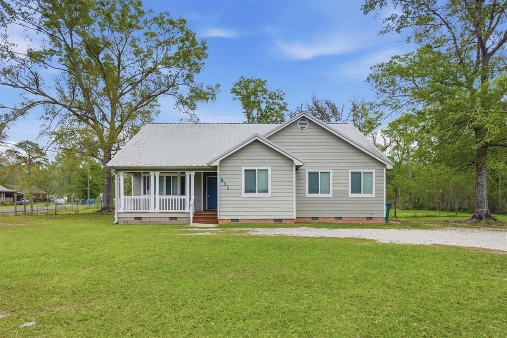 Property Photo: 811 Kim Street LA 70663