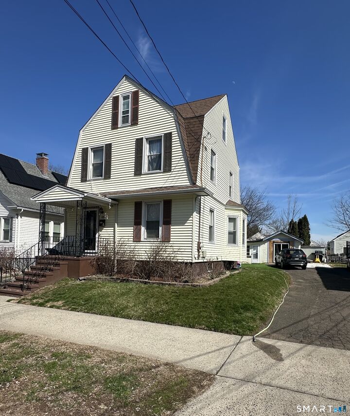 Property Photo:  113 Huntington Avenue  CT 06512 