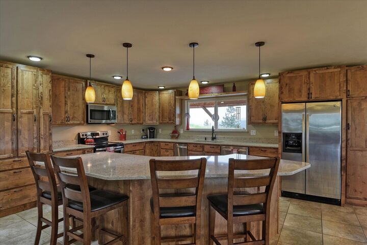 Property Photo:  419 S US 395 S Rd  WA 99114 