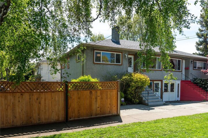 1451 Brooke St — photo 1