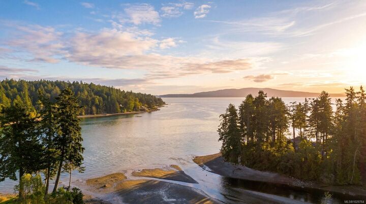 Property Photo:  2839 Oceanside Lane  BC V8H 1E1 