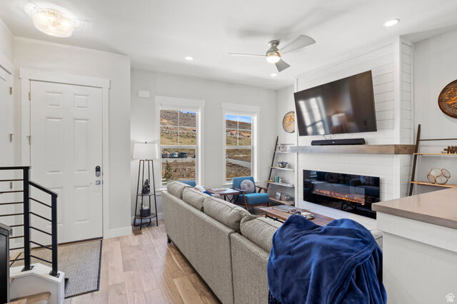 Property Photo: 1025 W Wasatch Spring Rd Q5 UT 84036