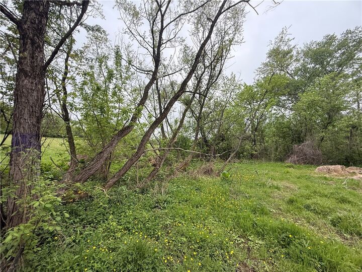 Property Photo:  130 Henry Rd  PA 15672 