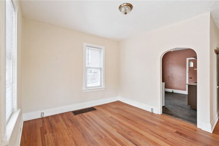 Property Photo: 1013 Henry St PA 15054