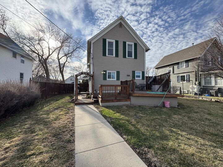 Property Photo:  518 N 1st Street  SD 57401 