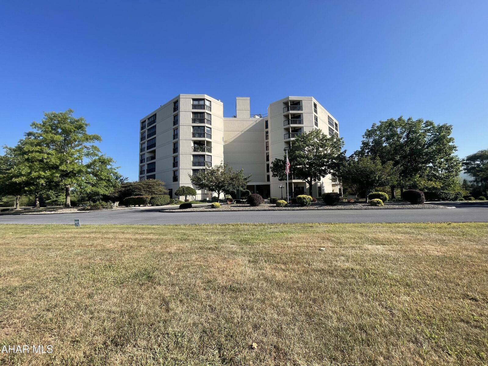 Property Photo:  415 Parkview Lane 303  PA 16601 