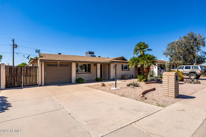 Property Photo:  1468 S Lawther Drive  AZ 85120 