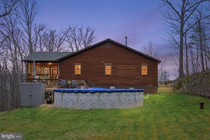 Property Photo: 320 Shawnee Trail VA 22602