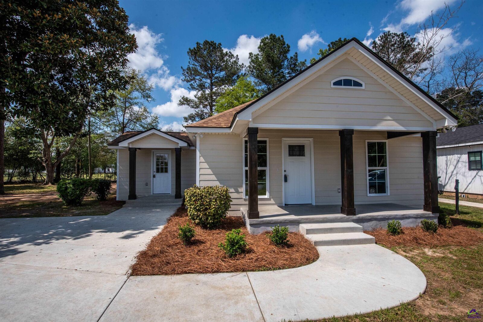 Property Photo:  403 Spruce Street  GA 31030 