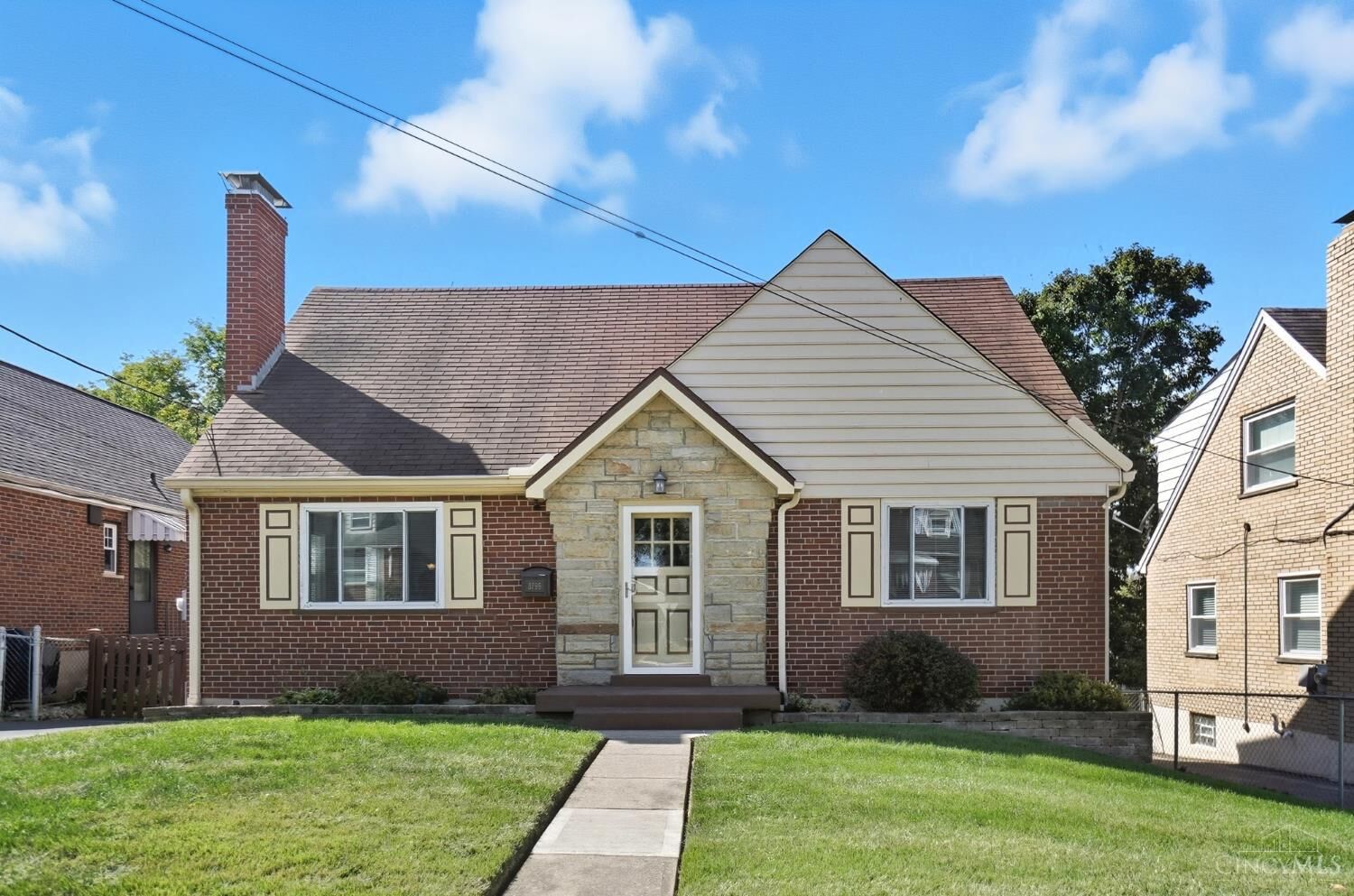 Property Photo: 3795 Meadowlark Lane OH 45227