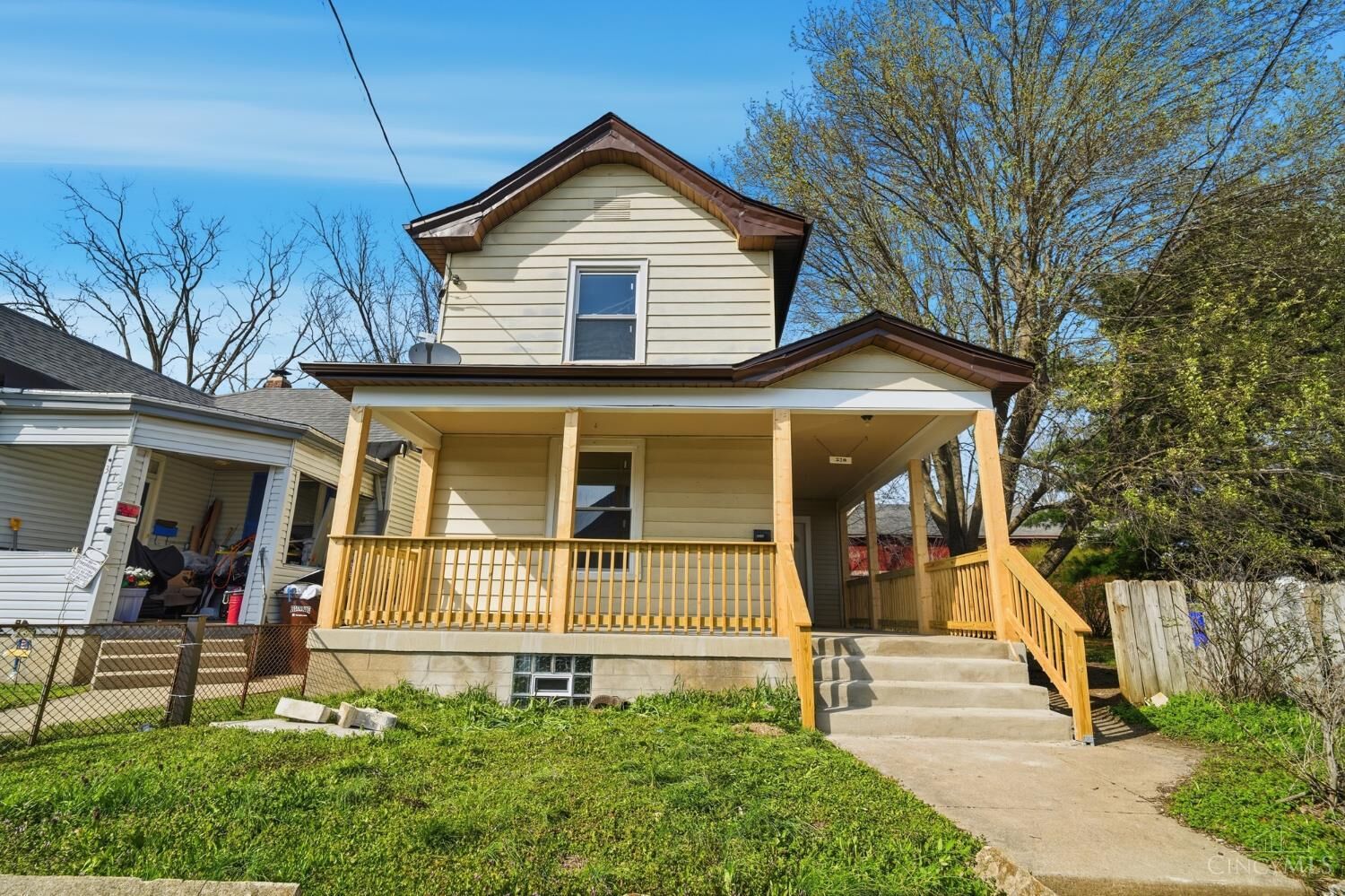 Property Photo:  320 Fairview Avenue  OH 45015 