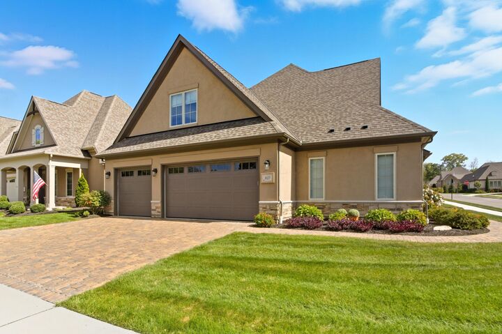 Property Photo: 3327 Wolf Ridge Drive OH 43017