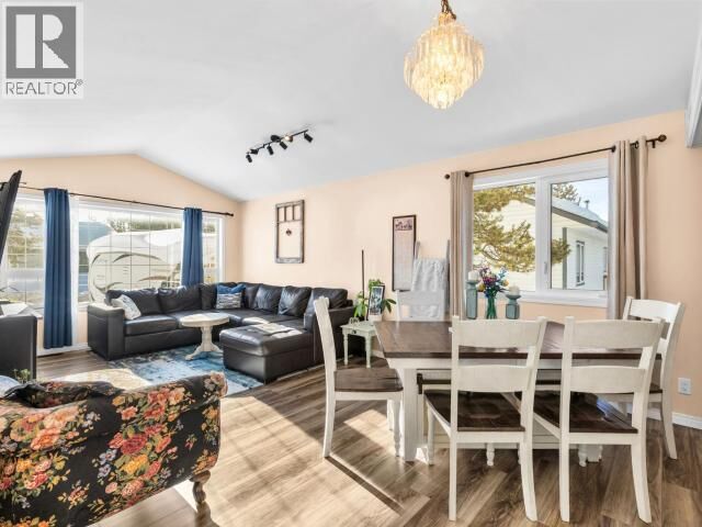 Photo de la propriété: 33 Lazulite Drive YT Y1A 6A5